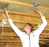 Как сделать потолок в бане из сруба